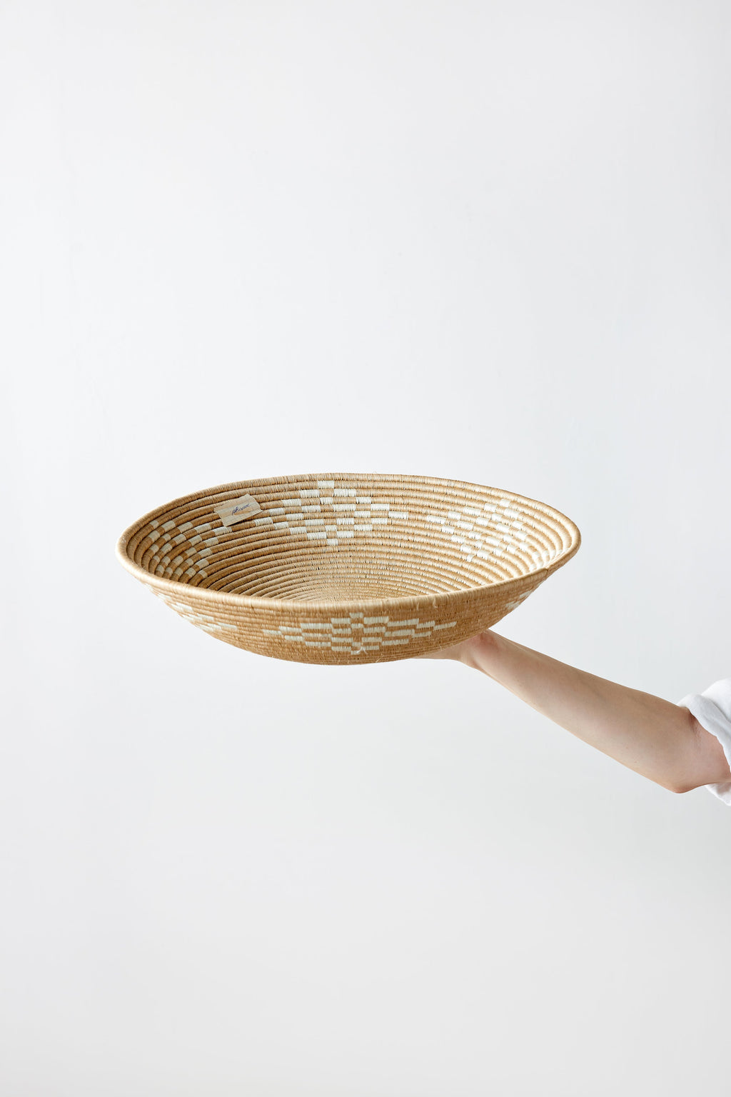 Blonde Rwanda Ivory Diamond Wall Basket